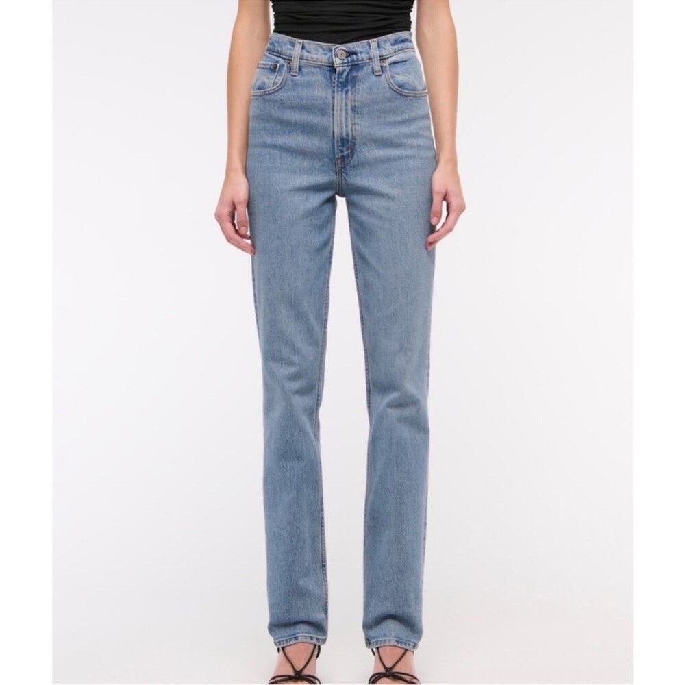 ABERCROMBIE The 90s Straight Ultra High Rise Jeans 27